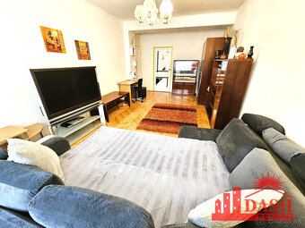 Na predaj 2 izbový byt v centre, 53 m2, Trenčín, ul. 28.októ - 10