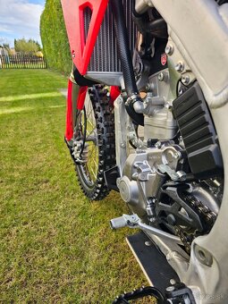 Predam Hondu CRF 250 2023 - 10