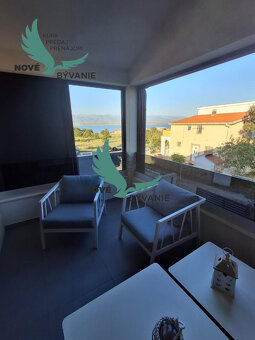 Exkluzívne zariadená novostavba domu s výhľadom na more v Ch - 10