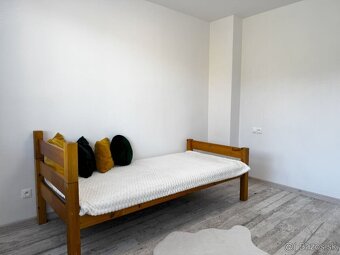 na prenájom veľkometrážny 3 izbový byt Prievidza - 10