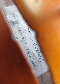 Husle značené Jan Líbal 4/4 - 10