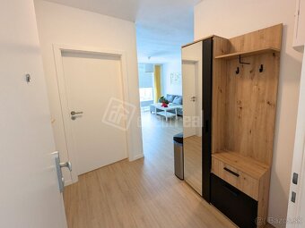 Na prenájom moderný, kompletne zariadený 2-izbový byt… - 10