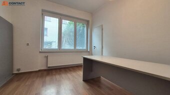 Nebytový priestor na prízemí mestského domu v centre na Kuku - 10