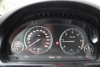 BMW Rad 5 520d xDrive - 10