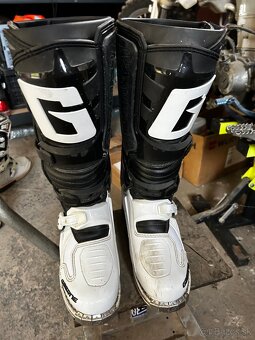 Gaerne sg10 - 10