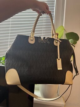 Michael Kors veľká kabelka do ruky aj na plece - 10