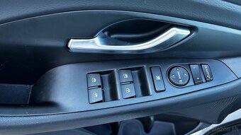 I30 WGN FL 1.5T-GDI 7DCT PLAY MY - 10