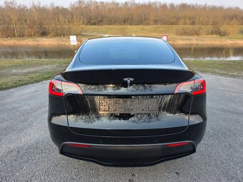 Tesla Model Y Long Range AWD Dual Motor 09/2022 - 10