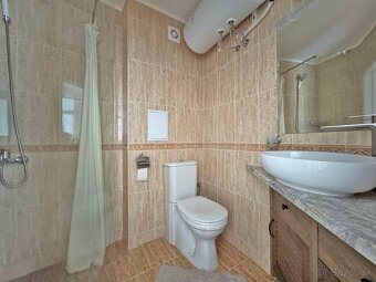 Panoramatický apartmán s jednou spálňou a veľkou terasou v e - 10