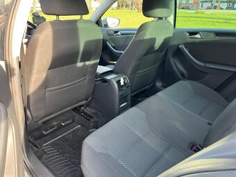 Volkswagen Jetta sedan 1.6 TDI, Diesel - 10