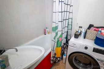 2 IZBOVÝ BYT 65m² S BALKÓNOM na HLINY 8 - 10
