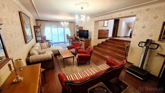 PREDAJ-Kompletne prerobený 5 izb.RD s garážou v Komárne - 10