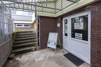 Na predaj komerčný priestor v centre mesta Malacky - 10