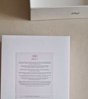 iPad 5.generacie, model  A1822 - 10