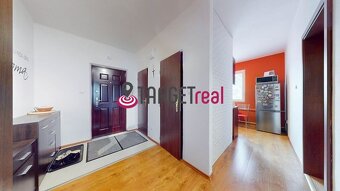 PREDAJ : pekný 2 izbový byt s balkónom v širšom centre mesta - 10