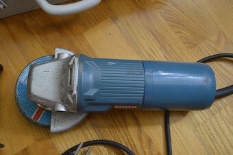 predam - karbobruska BOSCH typ 1337, vykon 480W, 10.000ot/mi - 10