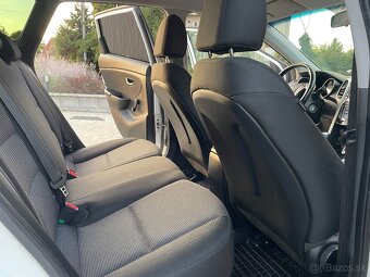 Hyundai I30 CW 1.6CRDi Family - 10