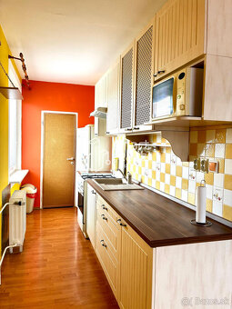 Na predaj 3i byt Cinobaňa, 2x balkón - 10