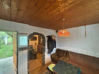 Murovaná chatka so záhradou, Čičky - 10