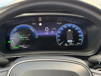 Toyota Corolla 1.8 Hybrid 2023 Facelift - 10