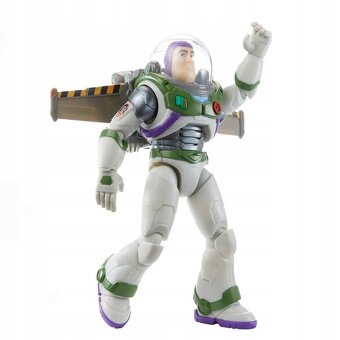 BUZZ LIGHTYEAR - 10