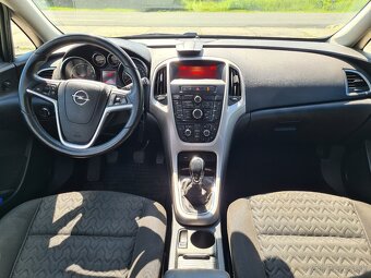 Opel Astra 11/2013 1,4 Turbo benzín 120k 2. majiteľ SR - 10