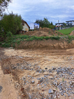 Na predaj: STAVEBNÝ POZEMOK v mestskej časti Žilina - 10