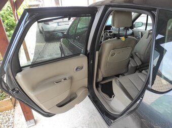 Renault Megane Scenic - 10