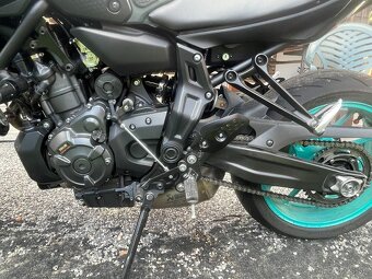 Yamaha MT-07 ABS CYAN STORM 2022 (TP 35KW) plne otvorená - 10