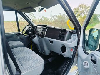 Ford Transit 2011 9 miestne - 10