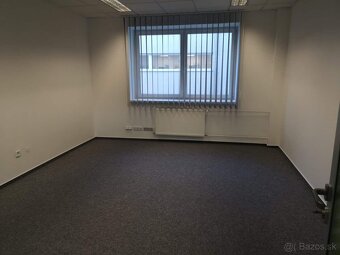 Prenájom kancelárskych priestorov v OD Prior v širšom centre - 10