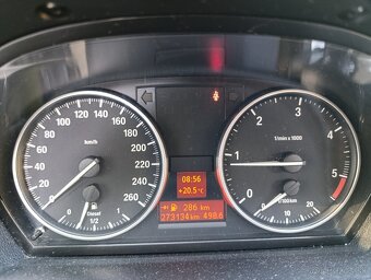 BMW e90 320 2l D 120kw. - 10