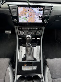 ŠKODA SUPERB DSG 140kw STYLE 4x4 - 10