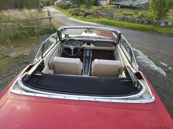 Ford Mustang Cabriolet z roku 1966 - 10