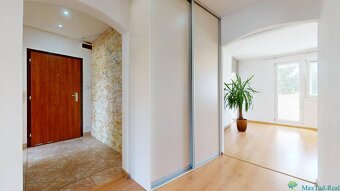 Pohodový 4-izbák v centre Trebišova – ideálny pre rodinu aj  - 10