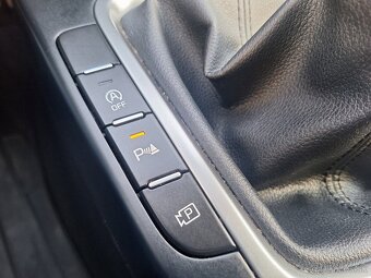 Kia Ceed 1.0 T-GDi Gold - 25 tis km, v záruke, kúp v SR - 10