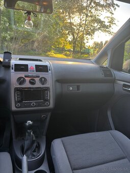 Volkswagen Touran 1.9 TDI, 7 Miestny - 10
