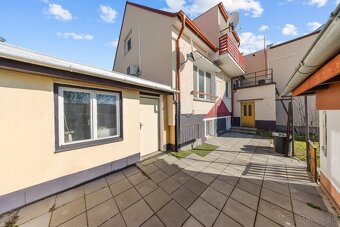 VIACÚČELOVÝ RODINNÝ DOM V BLÍZKOSTI ŽELEZNEJ STUDIENKY - 10