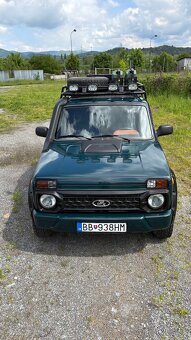 Lada Niva 1.7i - 10
