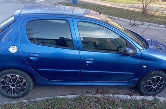 Peugeot 206+ - 10