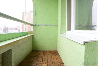 Priestranný 3-izbový byt blízko CENTRA v BA - 10