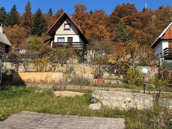 Murovaná záhradná chatka s výhľadom na Kráľovu hoľu – DUBINA - 10