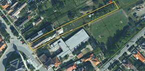 Rodinný dom s veľkým pozemkom 2002 m2 v centre Abrahámu - 10
