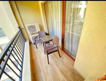 Štýlový 2 izbový apartmán v obľúbenom letovisku Zlaté Piesky - 10