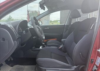 Hyundai i30 1,4 CVVT 1.MAJITEL ČR +ALU benzín manuál 80 kw - 10