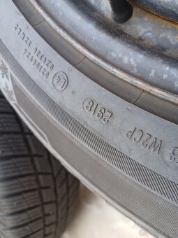 Sada zimnych kompletov 215/65r17 - 10