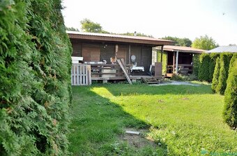 Dvojnásobná radosť pri vode: dve chaty na jednom mieste - 10