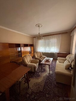 Predám 4 izbový dom v obci Ňárad - 10