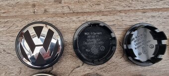 Predám orginal stredové pukličky znaky do diskov na Skoda - 10