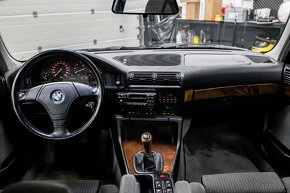 BMW E34 540i V8 - 10